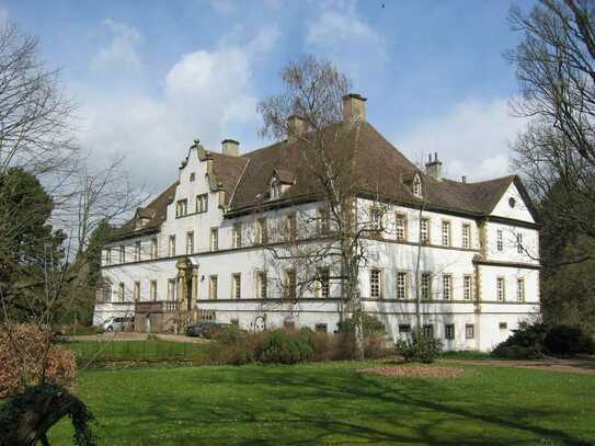 Großzügige Wohnung im Schloss, taumhafter Blick, direkt a.d. Weser