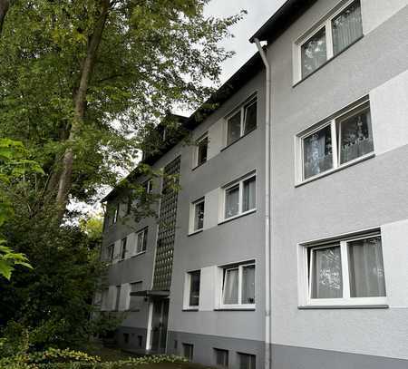 Feine 3-Zimmer-Wohnung mit EBK und kleinem Wintergarten
