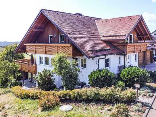 EIN HOLZHAUS VOM PROFI IN PERFEKTER HANGLAGE MIT EINZIGARTIGER AUSSICHT!