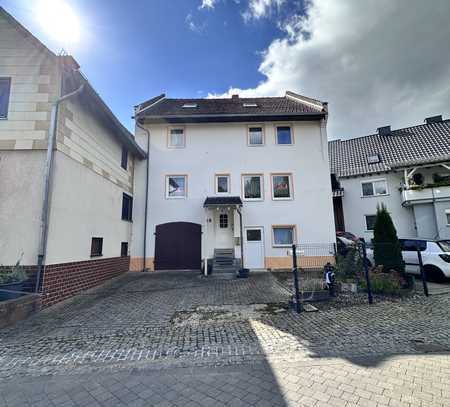 Einfamilienhaus in ruhiger Lage (in Rotenburg an der Fulda)