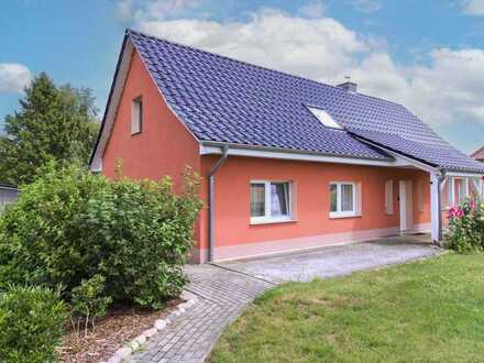 Familienparadies im Grünen: Charmante Immobilie mit einmaligem Panoramablick