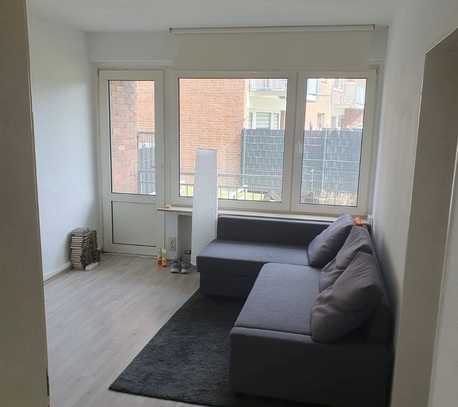 Exklusive 2-Zimmer-EG-Wohnung mit Terrasse und Balkon in Willich