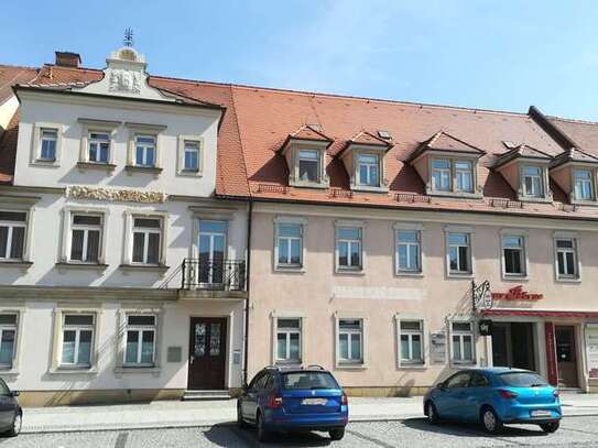 Erstbezug einer 3-Raum-Wohnung am Markt von Neustadt in Sachsen