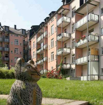 großzügige 3 Zimmer Wohnung mit Balkon zum schönen Innenhof