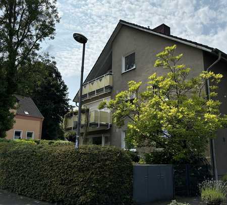 Schön geschnittene DG-Wohnung in Bochum-Wiemelhausen