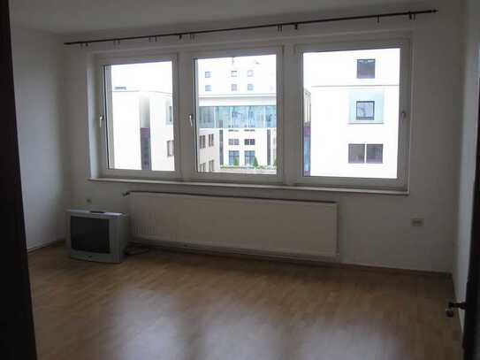 List - Spichernstr. 14 , Provisionsfrei, Helle 3-Zimmer-Wohnung nähe Eilenride