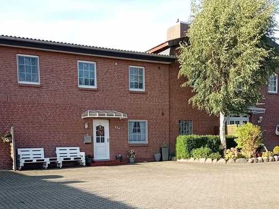 Schönes Mittelreihenhaus mit Terrasse auf dem Land zu vermieten