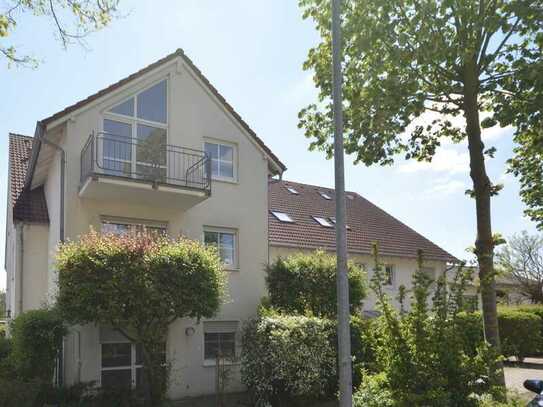 Sonnige Dachstudiowohnung mit großer Galerie in beliebter Wohnlage von Worms-Pfeddersheim