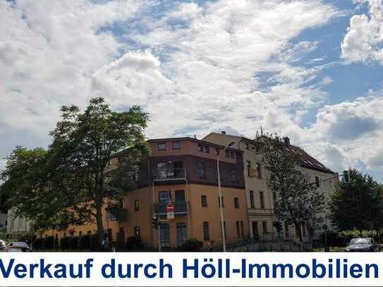 Höll-Immobilien verkauft attraktive 2-Raum Wohnung in der Willy-Brandt-Str. 73 mit Balkon.