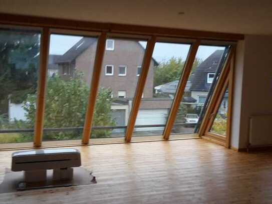 Schöne 2-Zimmer-Dachgeschosswohnung mit Balkon in Wunstorf