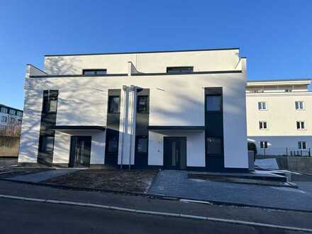 Neubau - Moderne und hochwertige Doppelhaushälfte