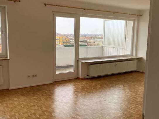 *Helle 3-Zimmer-Wohnung mit Balkon*