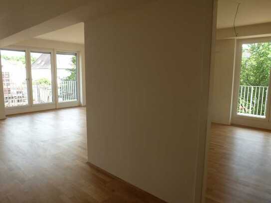 gehobene 2-Raum-Wohnung, Balkon und mit EBK in Ingolstadt