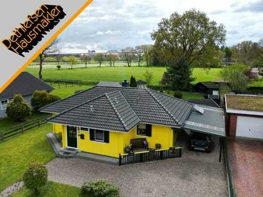 Modernes Holzhaus im skandinavischen Stil in ruhiger Ortsrandlage und mit Wiesenblick bei Burg