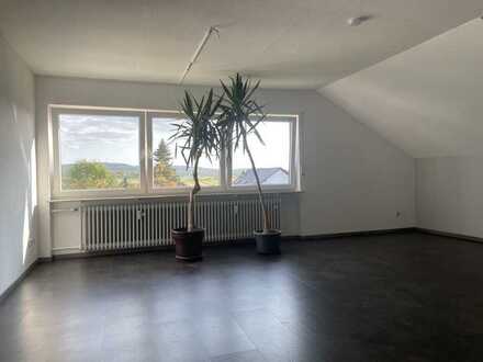 Freundliche 4-Zimmer-Wohnung in Rheinböllen