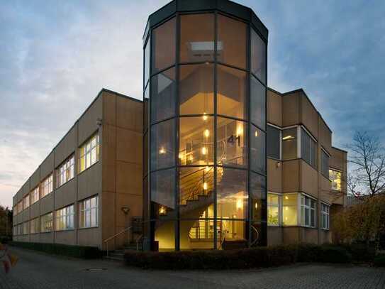 Repräsentante Büro+Lagerräume mit Videoüberwachung,Alarmanlage und Glasfaser auf einer Etage