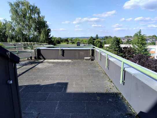 4-Zimmer-Wohnung mit 42qm Dachterrasse in Solingen