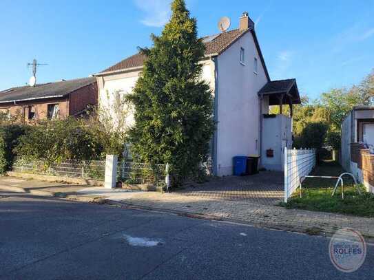 Zweifamilienhaus, komplett bezugsfrei, 710 m² Grundstück, Nähe Düren-Merzenich