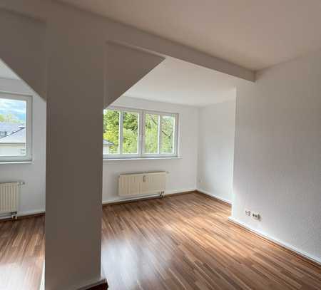 ***NUR MIT WBS*** Moderne 2-Zimmer DG-Wohnung in Köln-Ossendorf!