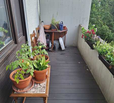 Stilvolle, gepflegte 1-Zimmer-Wohnung mit Balkon und Einbauküche in Darmstadt