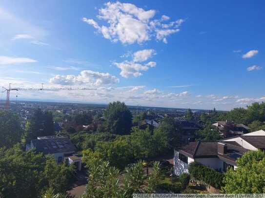 GENIEßEN SIE DIE TRAUMHAFTE AUSSICHT! 4-Zimmerwohnung zzgl. TG-Stellplatz zu verkaufen!