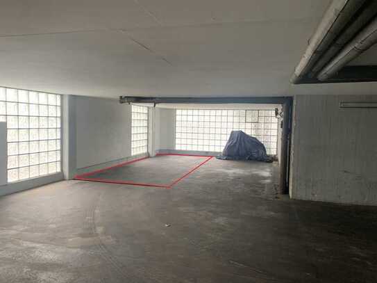 Garagenstellplatz in Lindenthal