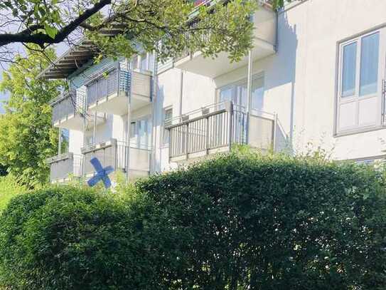 Beste Lage 1-Zimmer Wohnung mit Balkon, Küche, Tiefgarage in Prien am Chiemsee