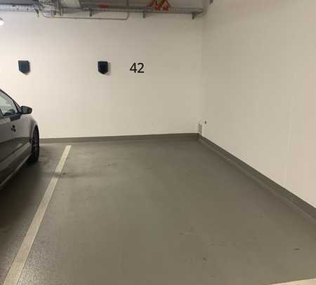 Parkplatz in Tiefgarage 180€ // Garage Parking Spot 180€