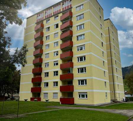 Attraktive 3-Zimmer-Wohnung in gepflegtem Mehrfamilienhaus mit Blick ins Grüne