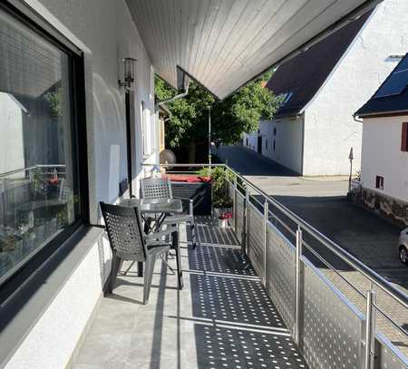 Schöne 5-Zimmer Wohnung in Bondorf. 
1.200 €, 105 m2 & Balkon