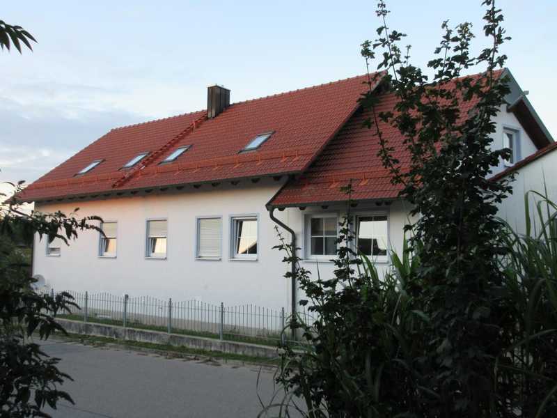                                                               Vierzimmerwohnung mit kleinem Garten nahe Landshut                                                       in Bruckberg (Landshut)
