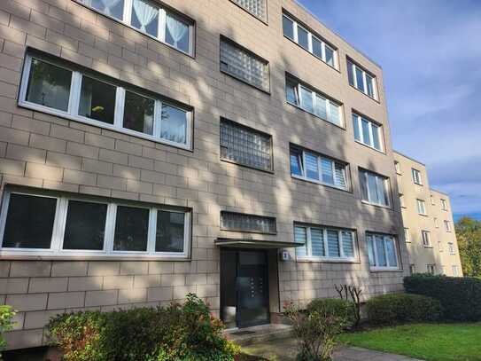 Frisch sanierte 2 Zimmer Wohnung mit Balkon