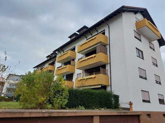 Sonnige, großzügige Dreizimmerwohnung mit Südwestbalkon in Sinzheim bei Baden-Baden