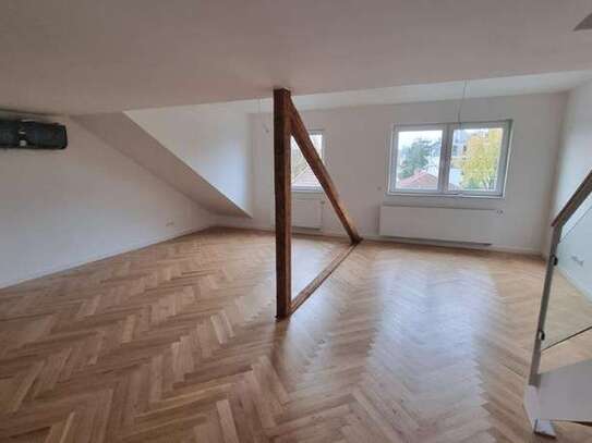 ### LEBEN AM WOOG! STILVOLL SANIERTE ALTBAU-MAISONETTEWOHNUNG ###