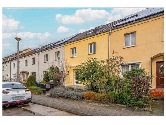 Familienfreundliches Reihenmittelhaus mit Garten, Keller, Stellplatz & Studio in begehrter Lage