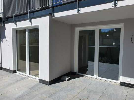 Schmuckstück mit Terrasse im Neubau - ruhige 2 Zimmer-Wohnung - barrierefrei in guter Lage