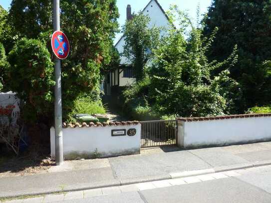 Preiswertes 6-Zimmer-Einfamilienhaus in Mainz Laubenheim