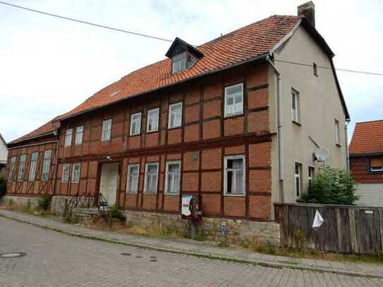 ehemaligen Wohnhaus mit Saalanbau im Mietkauf