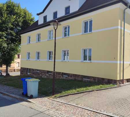 ***TOP - geniale 4- ZKB- Wohnung in ruhiger LAge von Oberlungwitz***