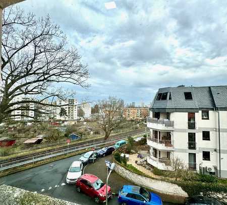 Wunderbare Wohnung in Frankfurt-Sachsenhausen mit tollem Blick