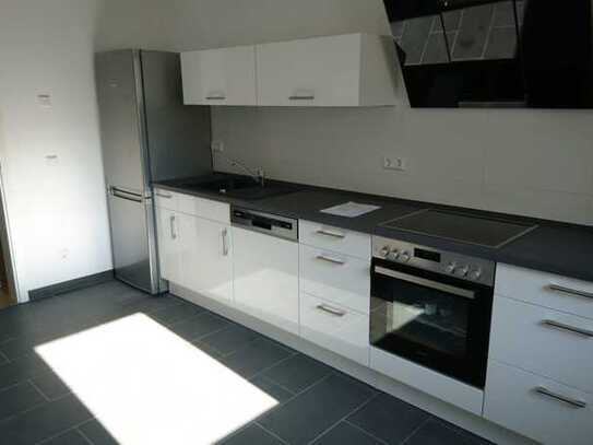 Am Schillerpark - 2- Zimmer- Wohnung mit Terrasse und Einbauküche