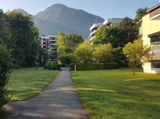 In ruhiger Parkanlage: 4 Zimmer ETW, Hochparterre, West-Balkon