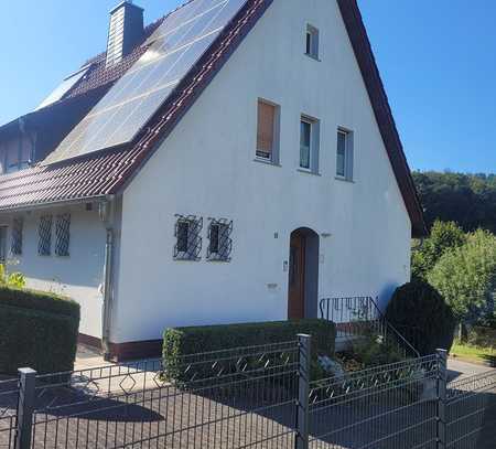 Sofort bezugsfertiges 9 Zi EFH mit Einliegerwohnung in Marburg-Ginseldorf