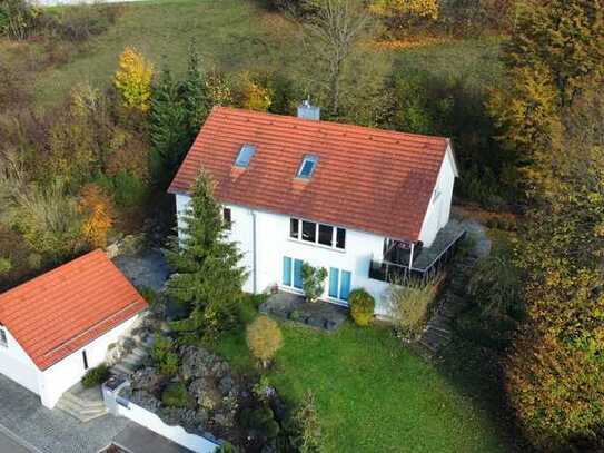 Modernes Einfamilienhaus mit Einliegerwohnung und traumhafter Aussichtslage! WOHNEN in TOPLAGE