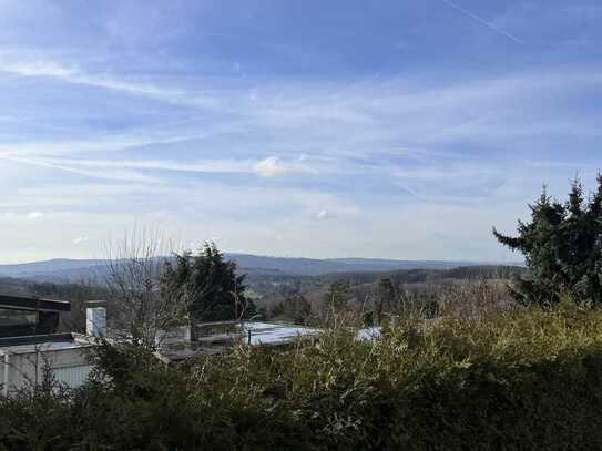 Glashütten - große 3 Zimmer Wohnung Hochparterre mit EBK, Balkon und Gartenmitbenutzung!