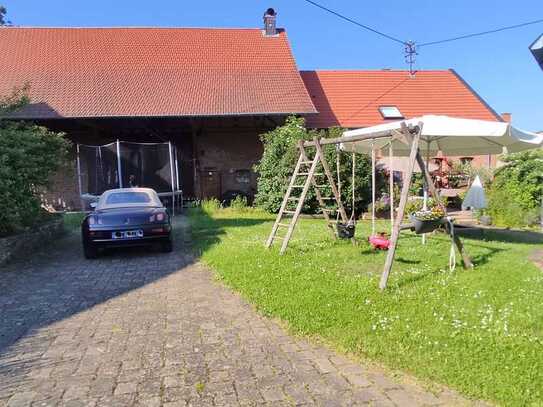 *KERNSANIERTES*Träumchen mit Terrasse (Erbbaupacht) und Garten, Scheune, viel Wiese, Stellplätze