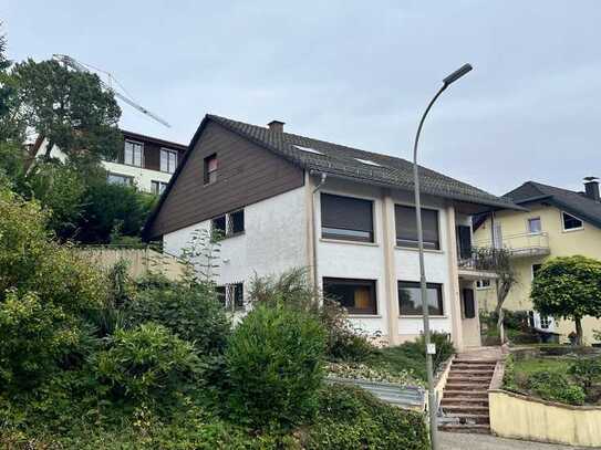 Geräumiges Einfamilienhaus mit großem Garten in bester Wohnlage in Bammental