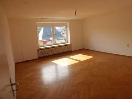 Geräumige Wohnung mit vielen Annehmlichkeiten