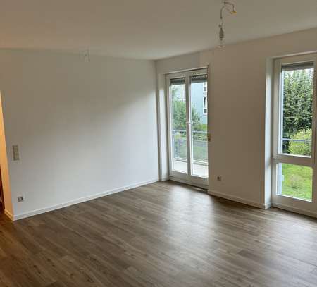 Neuwertige 2-Raum-Wohnung mit Balkon und Einbauküche in Reutlingen