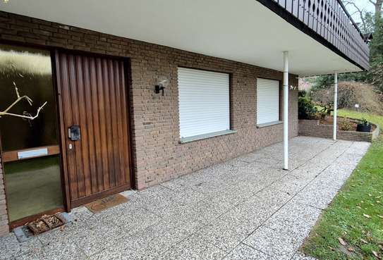 Traumhafte Altbauwohnung mit Terrasse und Gartenblick in bester Lage von Hausberge